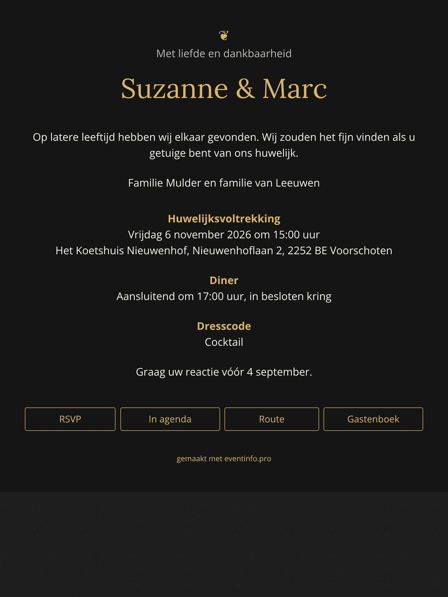 Zwarte trouwkaart met goud en papierstructuur