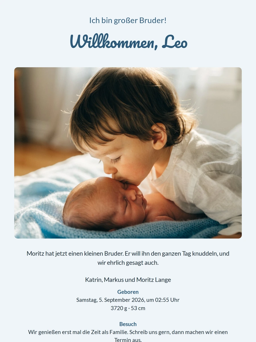 Zarte Geburtskarte mit Geschwisterfoto statt Illustration