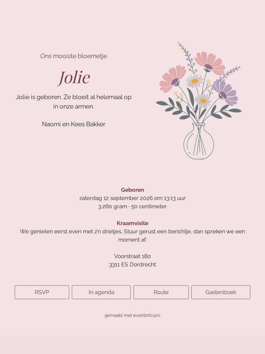Zacht roze geboortekaartje met bloementekening